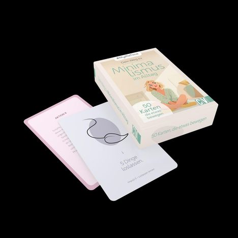 „5 Dinge loslassen“ und „50 Karten, die etwas bewegen“ Text auf Karten. Verpackung mit Illustration einer lächelnden Person.