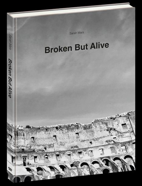 Sarah Mars: Broken but Alive, Buch