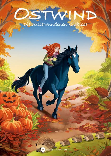 "Ostwind: Die verschwundenen Kürbisse" mit einer rothaarigen Frau auf einem schwarzen Pferd, umgeben von Herbstlaub und Kürbissen.