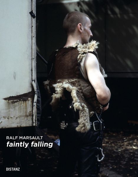 Héléna Bastais: Marsault, R: Faintly Falling, Buch