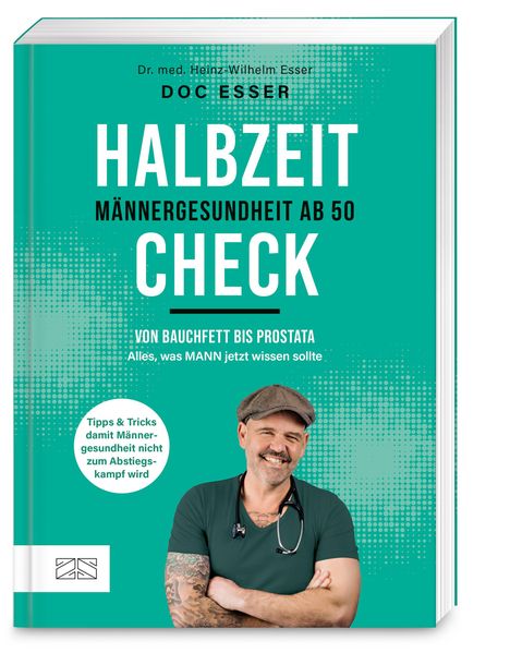 „HALBZEIT CHECK: MÄNNERGESUNDHEIT AB 50“. Tipps & Tricks für Männergesundheit. Ein Mann mit Stethoskop lächelt.
