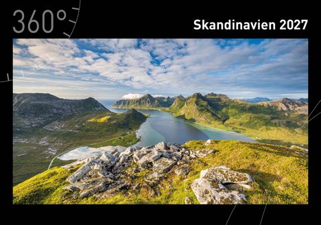 „360° Skandinavien 2027“ zeigt eine weite Landschaft mit Bergen, einem See und bewölktem Himmel.