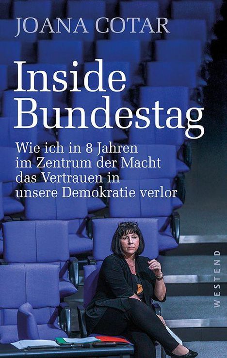"Inside Bundestag: Wie ich in 8 Jahren im Zentrum der Macht das Vertrauen in unsere Demokratie verlor." Frau in leerem Saal.