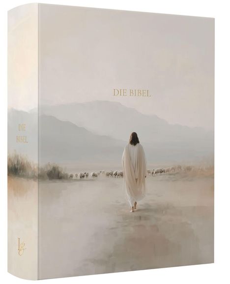 Text "DIE BIBEL" in goldener Schrift. Eine Figur in weißem Gewand geht auf eine Schafherde zu, Berge im Hintergrund.