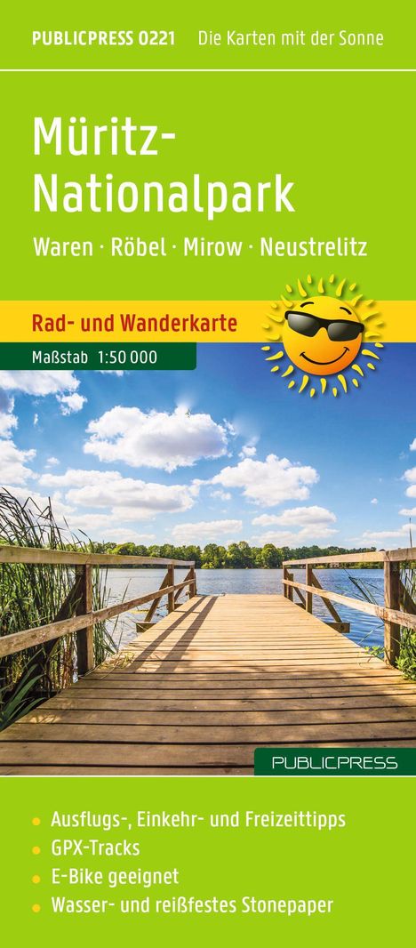 Müritz-Nationalpark Karte: Rad- und Wanderkarte. Maßstab 1:50 000. Bild: Ein Steg führt zu einem See unter blauem Himmel.