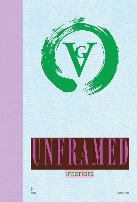 "UNFRAMED interiors" in lila und pink. Logo: Grüner Pinselstrich mit "VG" innen. Hintergrund hellblau, links lila Streifen.