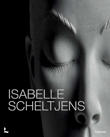 Text: "ISABELLE SCHELTJENS". Nahaufnahme eines skulpturalen Gesichts mit geschlossenen Augen und detaillierten Wimpern.