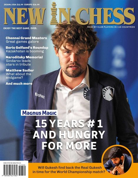 Titel: "NEW IN CHESS". 
Großer Text: "15 YEARS #1 AND HUNGRY FOR MORE". 
Abgebildet ist ein Mann im Anzug mit Schachlogos.