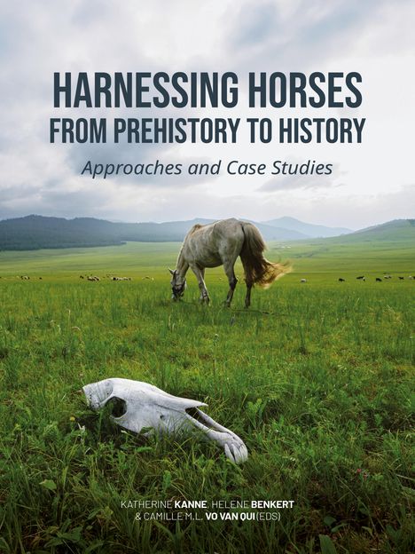 Harnessing Horses from Prehistory to History, Buch