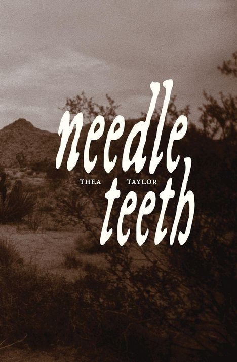 „Needle Teeth, Thea Taylor“. Sepia-Ton Landschaft mit Gebüsch und Hügel im Hintergrund.