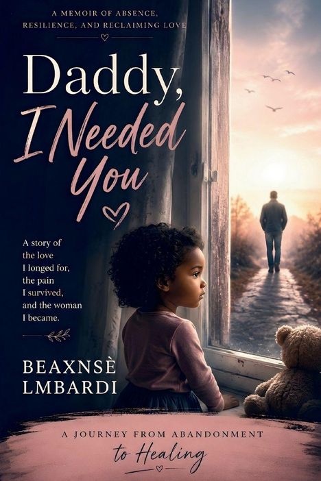 "Daddy, I Needed You," ein Kind schaut aus dem Fenster; im Hintergrund eine Person und ein Teddybär.