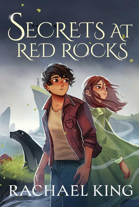 „Secrets at Red Rocks“ von Rachael King; zwei Jugendliche blicken nachdenklich, rechts weht ein Trenchcoat im Wind.
