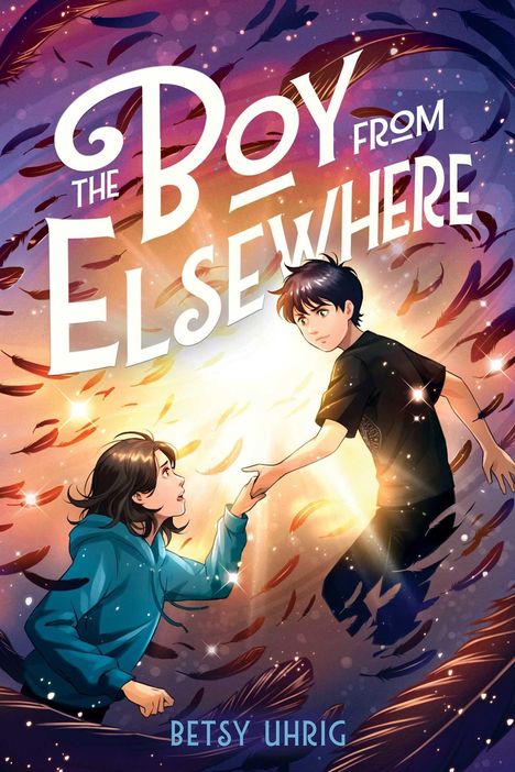 "THE BOY FROM ELSEWHERE" und "BETSY UHRIG". Zwei Jugendliche in einem leuchtenden Wirbel aus Federn und Licht.