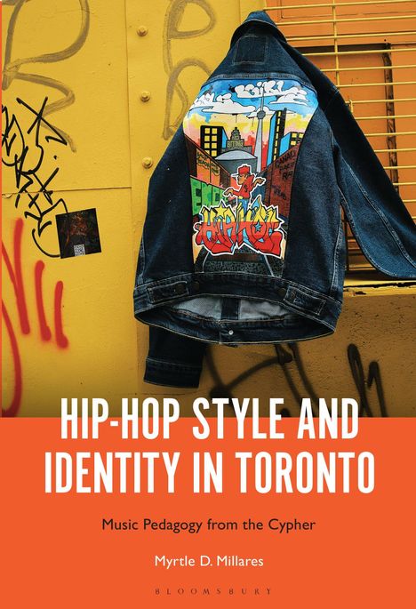 „HIP-HOP STYLE AND IDENTITY IN TORONTO“ ist auf einem Buchcover zu lesen. Ein Graffiti ist auf einer Jacke zu sehen.