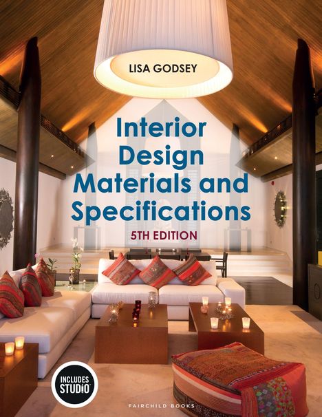 Text: "Lisa Godsey Interior Design Materials and Specifications 5th Edition Includes Studio." Wohnzimmer mit Sofas und Kissen.