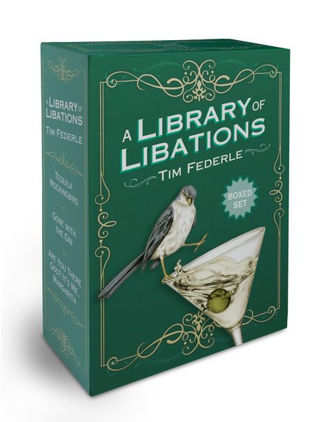 „A Library of Libations“ von Tim Federle. Illustration: Buchset mit Vogel und Cocktailglas auf grünem Hintergrund.