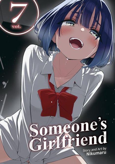 "Someone's Girlfriend", Vol. 7. Illustration eines Mädchens mit blauem Haar, roter Schleife und lächelndem Gesicht.