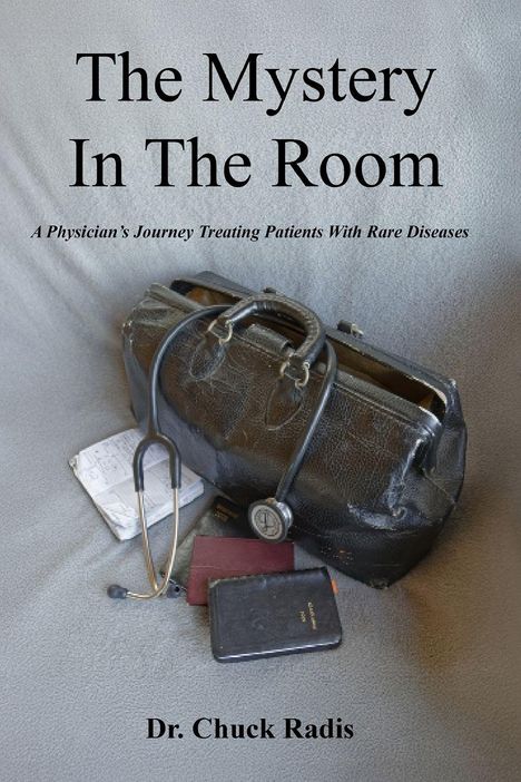 Doctor Chuck Radis: The Mystery in the Room, Buch