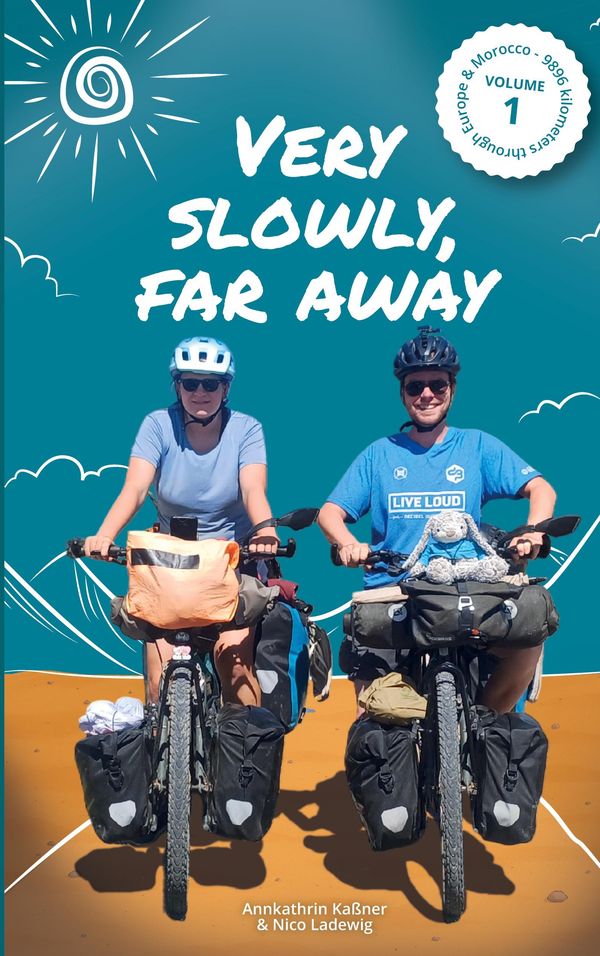 Very slowly, far away - Nico Ladewig (Buch)