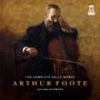 "The Complete Cello Works" und "Arthur Foote" stehen auf einem Bild eines Mannes, der Cello spielt. Oben rechts ein Delos-Logo.