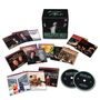 "Riccardo Muti" steht groß auf einer Box. CDs und Hüllen sind um die Box verteilt.