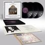 „HANDEL Messiah: A Sacred Oratorio“ auf einer Schallplattenbox, daneben mehrere schwarze Schallplatten und ein Heft mit Foto.