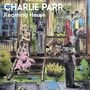 Text: "CHARLIE PARR Rooming House". Illustration: Menschen auf einer Veranda, rustikale Umgebung.