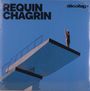 Text: "REQUIN CHAGRIN", "décollage". Eine Person im roten Badeanzug steht auf einem Sprungbrett, blauer Himmel.