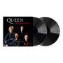 Covertext: "QUEEN GREATEST HITS". Vier Männer, stilvoll gekleidet, posieren ernsthaft. Zwei schwarze Schallplatten daneben.