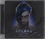 Text: „ARCANE“, „LEAGUE OF LEGENDS“, „SEASON TWO ORIGINAL SOUNDTRACK“. Illustration eines ernsten Gesichts mit blauen Haaren.