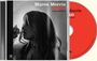 Cover: "Maren Morris HERO A Second Wind". Schwarz-weißes Porträt einer Frau in nachdenklicher Pose. CD rot.