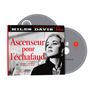 "Miles Davis", "Ascenseur pour l'échafaud" in roter Schrift; Schwarz-weißes Porträt einer Frau, CD-Hülle und zwei CDs sichtbar.