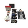 Box-Set mit dem Text "Tom Petty and the Heartbreakers." Verschiedene Schallplatten, CDs und ein großes Poster.
