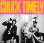 „CHUCK TIMELY“ in gelber Schrift auf pinkem Hintergrund. Schwarz-weiß Foto: Drei Personen, eine trinkt, eine im Brautkleid.
