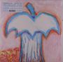 Text: "DEERHOOF APPLE O' 20TH ANNIVERSARY EDITION". Gemälde: Apfel in Blau und Weiß, unten drei Personen mit Schirmen.