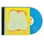 "Asher White" und "Love Aggregates" in Rot unter einem gemalten Toastbrot auf gelbem Hintergrund mit blauer Vinyl.