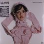 Text: "lola young", "THE PUNCHING BAG EDITION", "I'M ONLY SMILING FOR MYSELF". Frau in rosa Rüschenkleid.