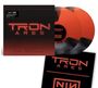 "TRON ARES" in roter Schrift, "Music by Nine Inch Nails". Zwei orangefarbene Vinyl-Schallplatten und ein passenden Umschlag.