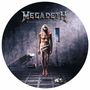 "MEGADETH Countdown to Extinction" erscheint über einem abgemagerten Menschen in einer kargen, grauen Zelle.