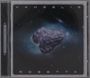 "VANGELIS ROSETTA" steht auf einem CD-Cover mit einem großen, schwebenden Asteroiden im Weltraum.