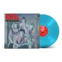 "Love Four Sail" in roter und schwarzer Schrift, darunter ein Foto von vier Personen. Eine blaue Vinyl-Schallplatte.