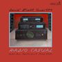 "David Blake Quartet" und "Radio Casual". Retro-Radio auf rotem Hintergrund, mit stilisiertem Design.