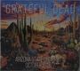 "GRATEFUL DEAD, ARIZONA STATE UNIVERSITY, OCTOBER 6, 1977." Illustration einer Wüstenlandschaft mit Schädeln und Kakteen.