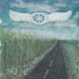 Logo: Rad mit Flügeln, Illustration: Eine Straße zwischen Feldern, wildes Gras mit Blumen, blauer Himmel mit Wolken.