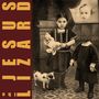 Text: „JESUS LIZARD the“. Illustration zeigt ein Kind mit Puppe, ein kopfloses Kind an der Leine und ein Tier.