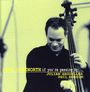 Text: Alec Dankworth, if you're passing by... Julian Arguelles, Phil Robson. Ein Mann spielt Kontrabass.