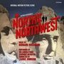 Aufschrift: "Alfred Hitchcock's North by Northwest". Illustration mit Mount Rushmore und großen roten Buchstaben im Vordergrund.