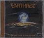 "EARTHRISE" und "Richard Tandy & Dave Morgan". Eine Erde über einer surrealen Landschaft, Sternenhimmel.