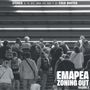 Oben: "STEREO...COLD BUSTED". Unten: "EMAPEA ZONING OUT VOLUME 2". Viele Menschen gehen Treppen hinauf. Sepia-Ton.