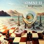 Text: "OMNI II KARFAGEN". Surrealistische Szene mit Schachfiguren, Maske und Weltkugel auf Schachbrett am Meer.